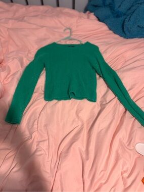 Women's Green Ribbed Long-Sleeve Sweater